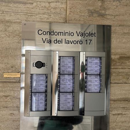 Splendido Appartamento In Zona Fiera A Bologna Ngoại thất bức ảnh