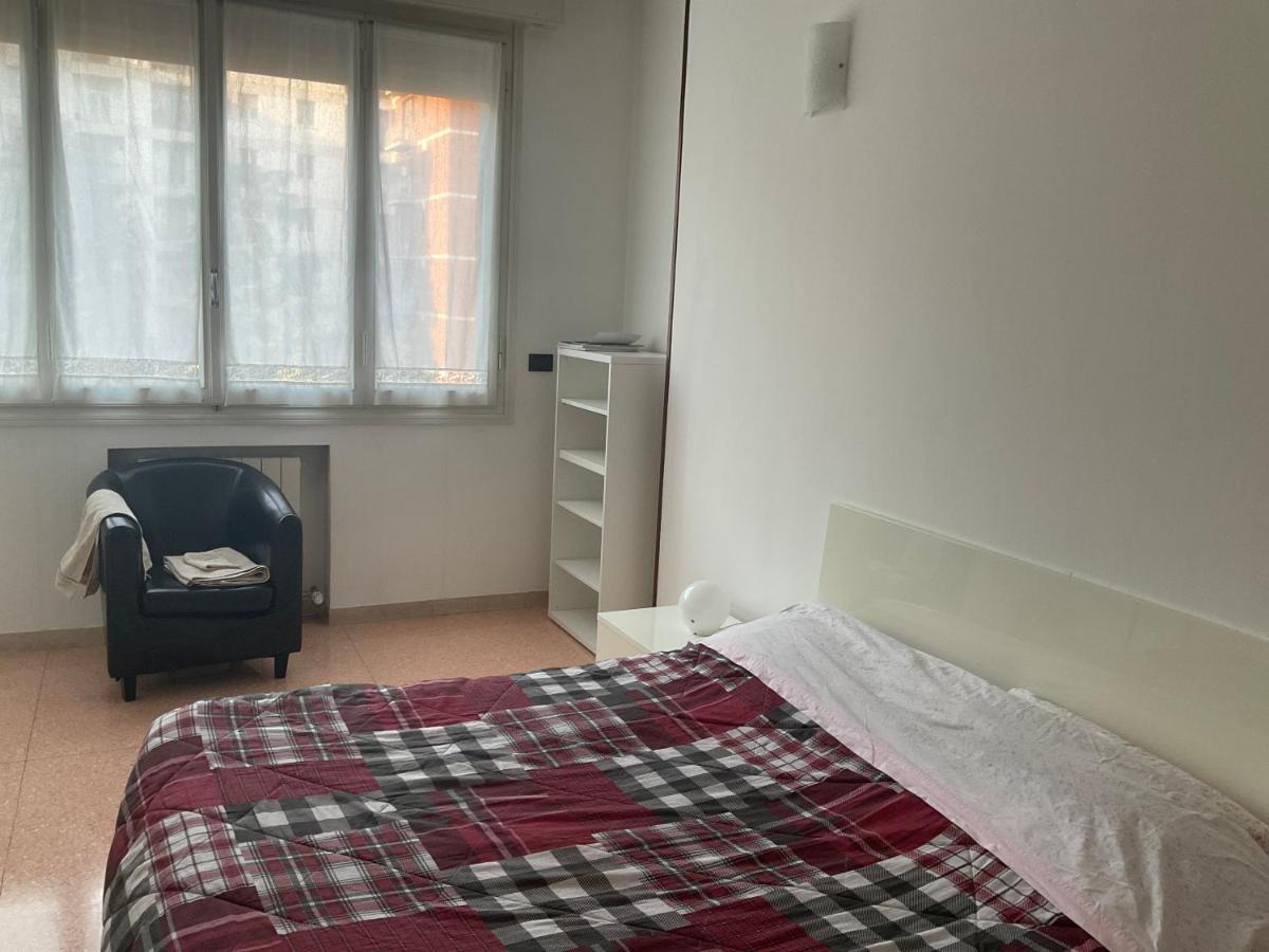 Splendido Appartamento In Zona Fiera A Bologna Ngoại thất bức ảnh