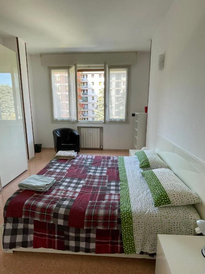 Splendido Appartamento In Zona Fiera A Bologna Ngoại thất bức ảnh