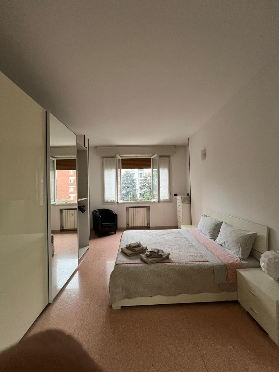 Splendido Appartamento In Zona Fiera A Bologna Ngoại thất bức ảnh